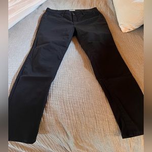Madewell 9” High-Rise Skinny Jeans. Size 33. Color:Black